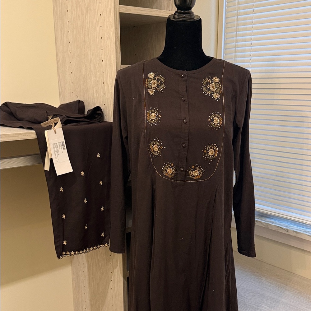 Women’s Embroidered Dark Brown Long-Sleeve Salwar Kameez set
